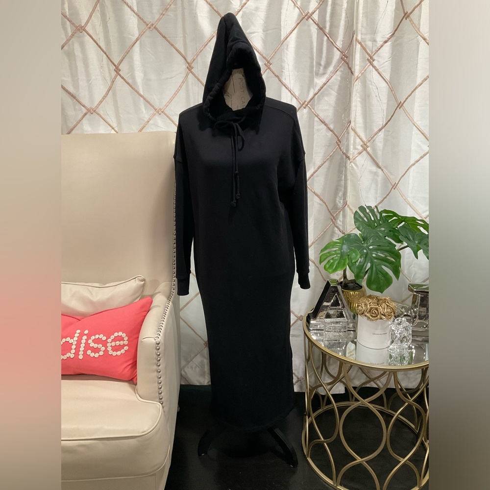 NWOT ANTHROPOLOGIE VELVET BY GRAHAM AND SPENCER BLACK SWEATSHIRT HOODIE DRESS‎